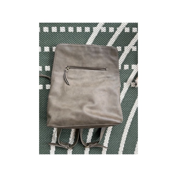 Universal Threads Backpack / Traveling Tote - Picture 1 of 6